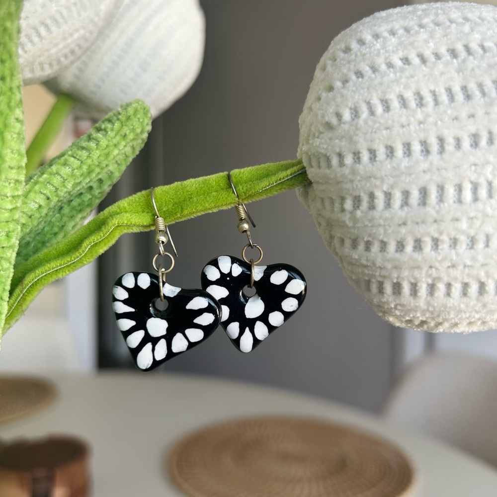 Stylish Black and White Heart Earrings
